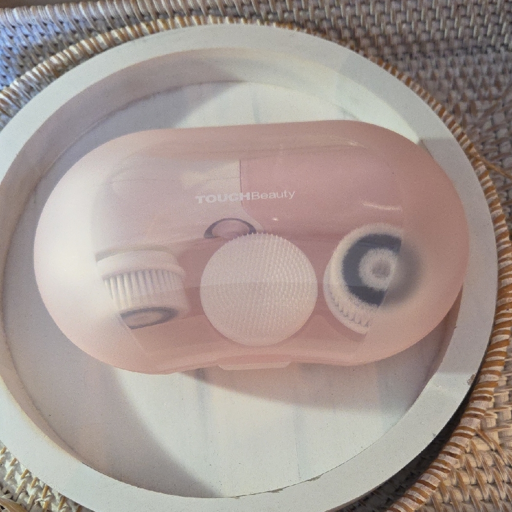 Pink Facial Cleansing Brush Set